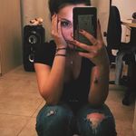 @_ellachamberlain - Instagram
