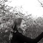 midwest couples & portrait photographer | ella - @ellacoblerphoto - Instagram