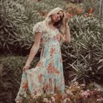 ella copeland - @ellajeandressrentals - Instagram