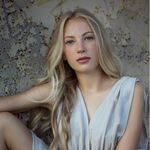 Ella Costello - @ella.costello.official - Instagram