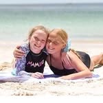Ella and Talia (cousins) 🍏 - @tarlzandellez - Instagram