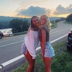Ella - @ellacrumbacher - Instagram