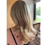 Ella Curry - @ellacurryhair - Instagram