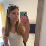 Ella Davey - @ella.may.davey - Instagram