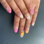Ella Phelps - @ella_does.nails - Instagram