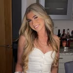 @elladowns.x - Instagram
