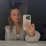 @elladowns_ - Instagram
