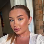 Ella Ettinger - Facebook