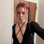 Ella Ferguson - @ellauilani - Instagram
