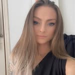 Ella Flowers - @ellaaflowers - Instagram