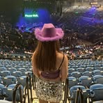 Ella Gray - Facebook