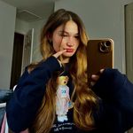 Ella Grey Hammock - @fairyhairbyella - Instagram