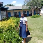 Ella Kays - Facebook