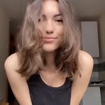 𝔼𝕝𝕝𝕒 𝕂𝕖𝕝𝕝𝕖𝕣 - @jarirr.u - Instagram