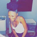 ella_kinney - @elmaris48 - Instagram