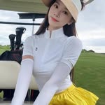 Ella_Mitchell - @dananaluye - Instagram