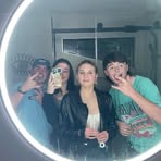 Ella Mora - Facebook