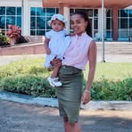 Ella Mora - Facebook