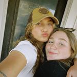 El - @ellamuellerr - Instagram