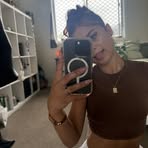 Elle Newlin - Facebook