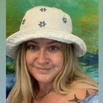 ella nunn - @outtaoptions - Instagram