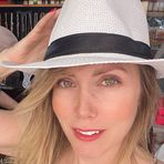 Ella Peleg - Facebook