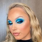 Ella perry - makeup artist - @ellaperrymakeup - Instagram