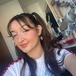 Ella - @ellapoppy04 - Instagram