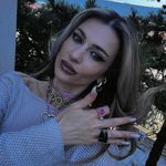 Ella Popescu - @ellapopescu23 - Instagram