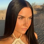 El - @ellapowellxo - Instagram