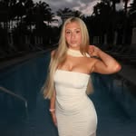 Ella Powell - @eellapowell - Instagram