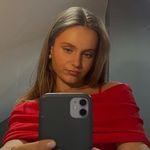 Ella Redmond - @ella.rdmnd - Instagram