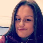 Ella Reilly - @iitzellama - Instagram