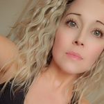 Elly Riordan - @elissa_e_riordan - Instagram