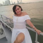 Ella Robles - @sra.uvaaa - Instagram