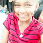 Daniela - @ellarojas17 - Instagram