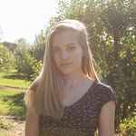 Ella Scales - @ellascalesphotography - Instagram