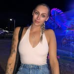 Ella Squires - @ellasquiress - Instagram