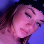 Ellie Squires - @e.m.s.xo_5 - Instagram