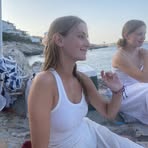 Ella Steinberg - Facebook