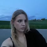 @ellavang_06 - Instagram