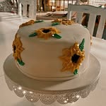 Ella Voltz - @ella_bakes_a_lot - Instagram