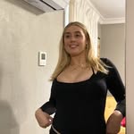 ella julie - @ella.wattsss - Instagram