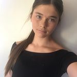 Ella Watts - @3llawatts__ - Instagram