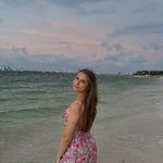ella weeks - @ellamweeks - Instagram