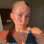 ella - @ella.weisslitz - Instagram