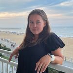 Ella Weiss - @ella__weiss - Instagram