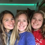 venmo- ella-weller - @weller.closet - Instagram