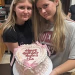 Ella - @ellawillard75 - Instagram