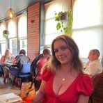 Ella Wren - Facebook
